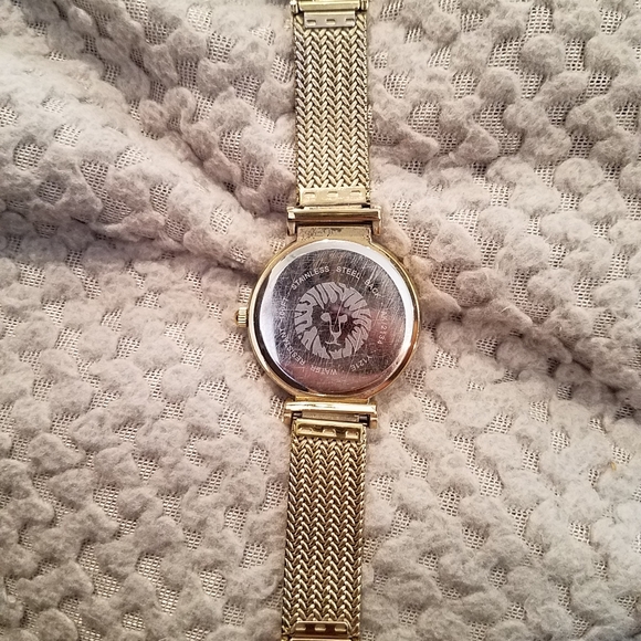 Watch - Picture 5 of 5